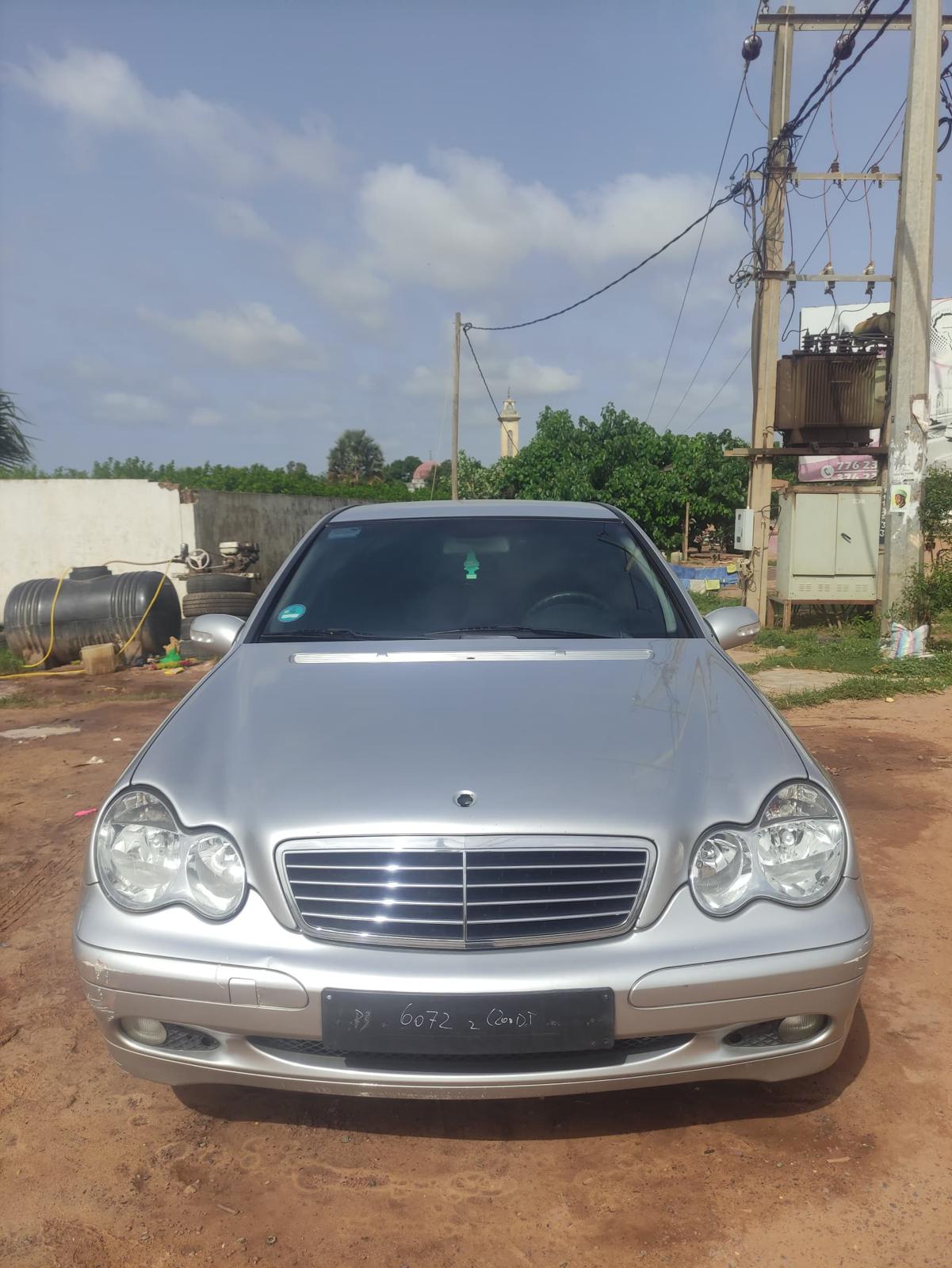 Verborgen schatten uit kelder en zolder opgekocht - antiek en waardevolle spullen Sint-niklaas